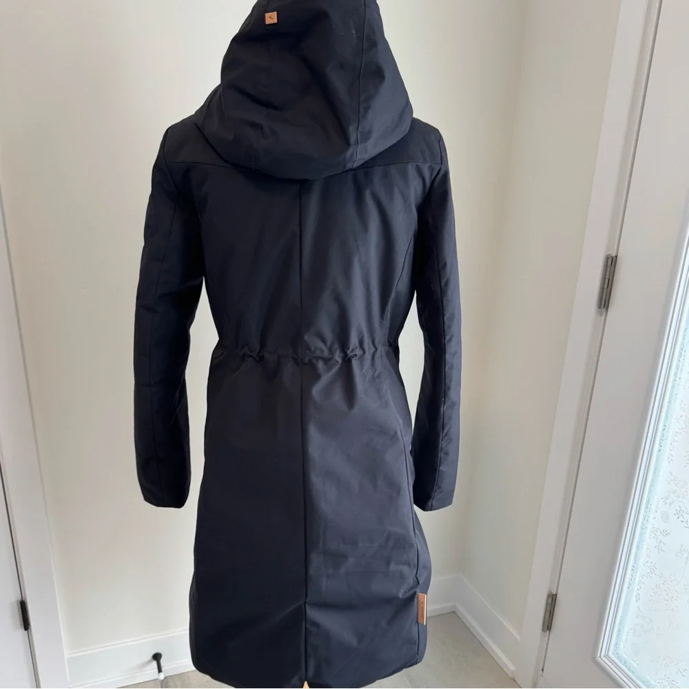 Indyeva - Women's Elegant, Black, Hooded, winter jacket, Ski Jacket, size small - Picture 3 of 9